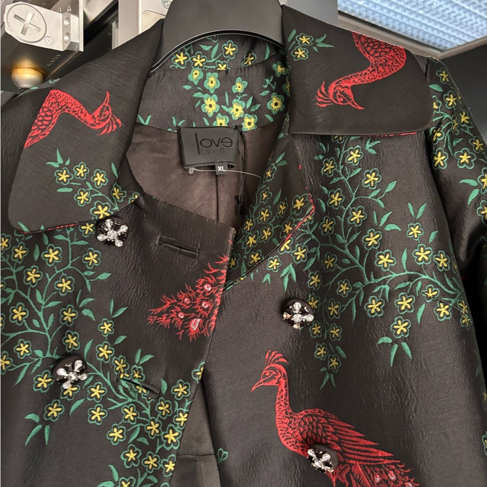 FASHION FIT  Black Coat with Red Peacocks - Picture 6 of 6